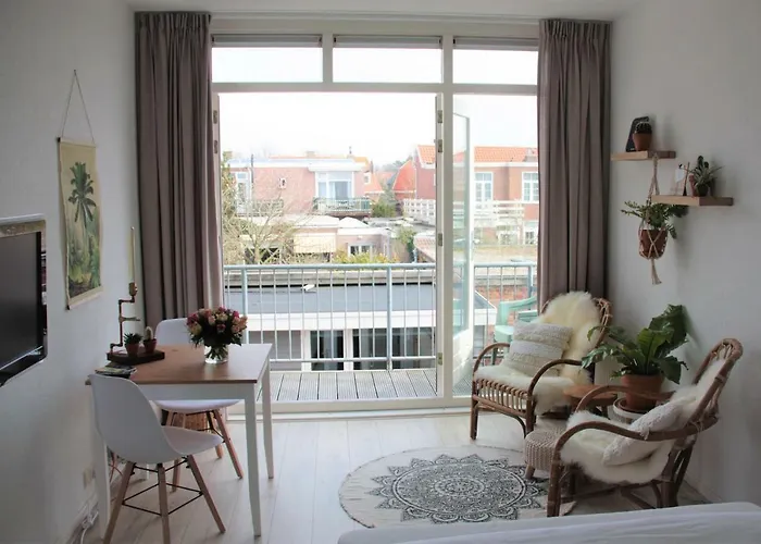 招待所 De Grutter 赞德沃特